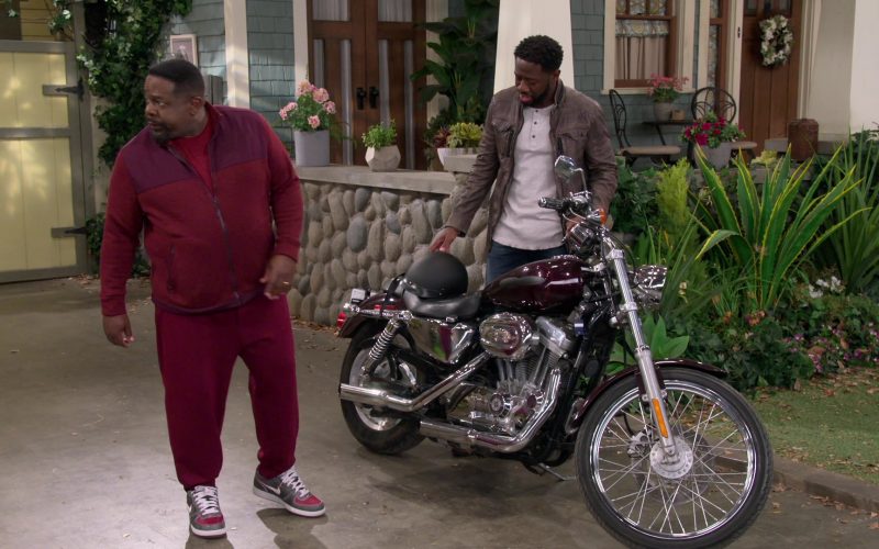 Nike Zoom Air Distressed Grey-Red Sneakers of Cedric the Entertainer as Calvin Butler in The Neighborhood S03E07 “Welcome to the Motorcycle” (2021) (Image 1)