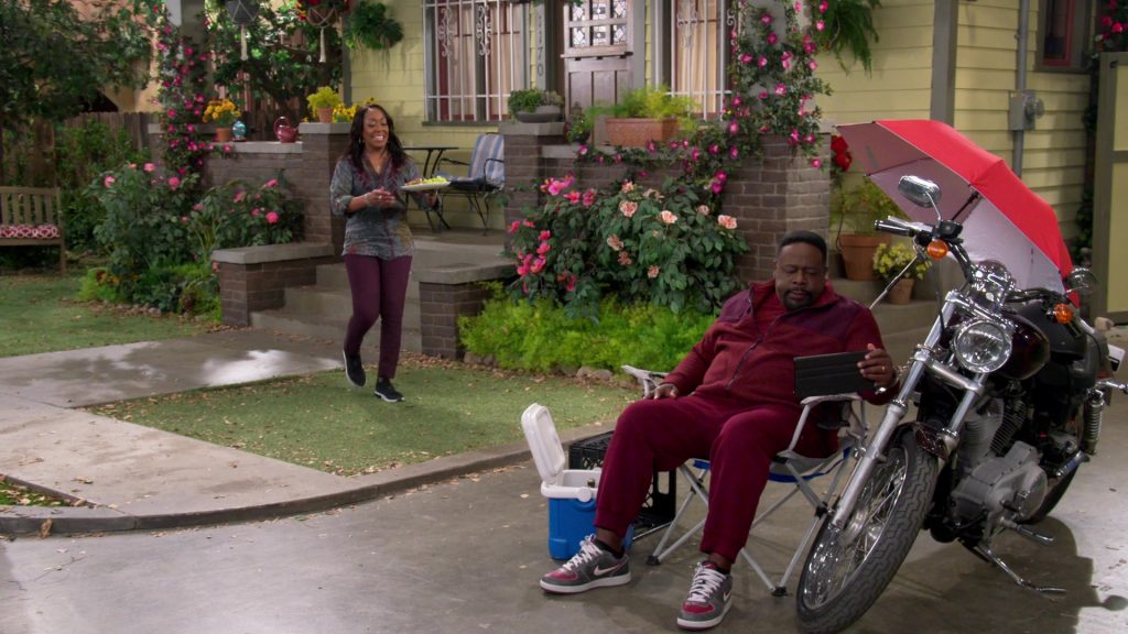 Nike Zoom Air Distressed Grey-Red Sneakers of Cedric the Entertainer as Calvin Butler in The Neighborhood S03E07 “Welcome to the Motorcycle” (2021) (Image 2)