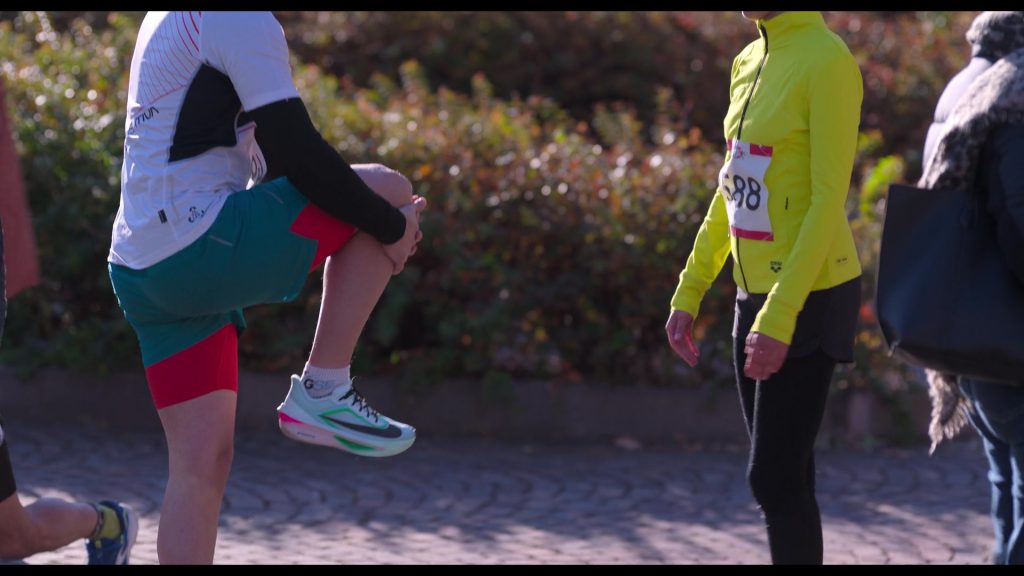 Nike Zoom Fly 6 road racing shoes a in The Four Seasons S02E08 “Maratona” (2026) (Image 1)