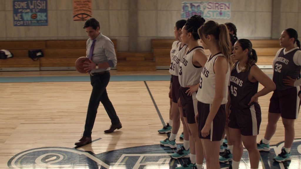Nike Zoom Freak 3 Trainers in Big Shot S02E07 “Playing House” (2022) (Image 1)
