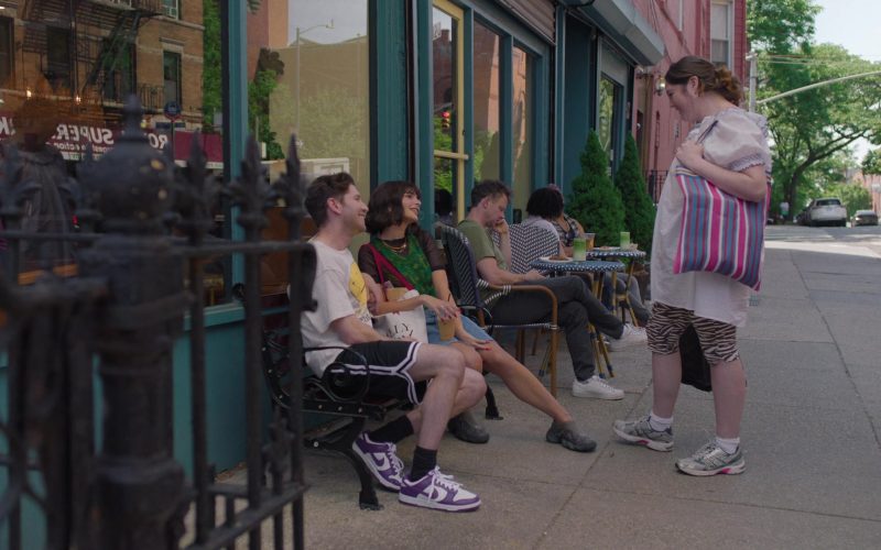 Nike and Asics Shoes in Too Much S01E05 “Pink Valentine” (2025) (Image 1)