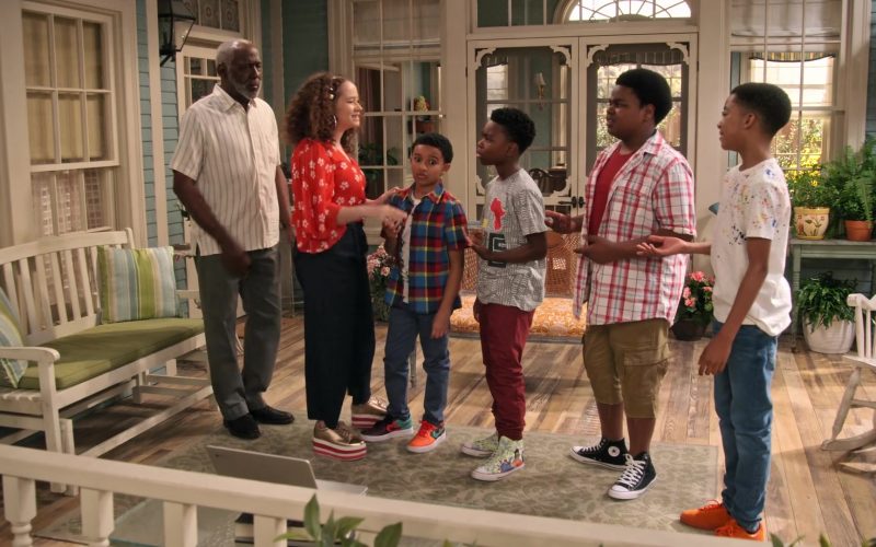 Nike and Converse Shoes in Family Reunion Season 1 Episode 13 “Remember When Daddy Came Home” (2020) (Image 1)