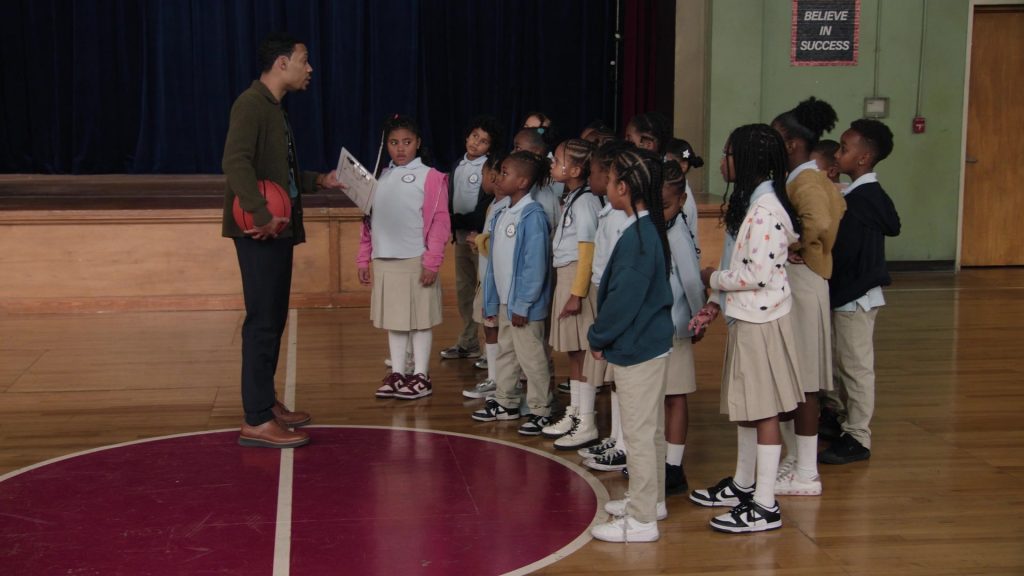 Nike and New Balance Shoes in Abbott Elementary S05E18 “April Fools” (2026) (Image 2)