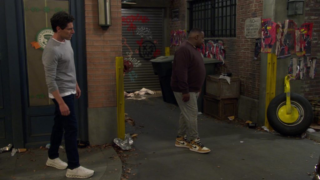 Nike and ON Shoes in The Neighborhood S08E06 “Welcome to the Walk of Roses” (2025) (Image 3)