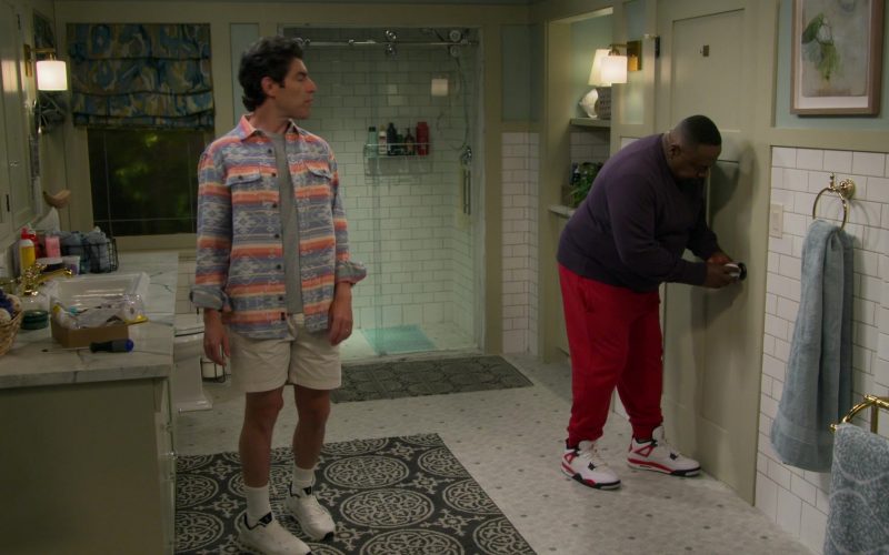 Nike and On Shoes in The Neighborhood S08E11 “Welcome to the Baby Proofing” (2026) (Image 1)