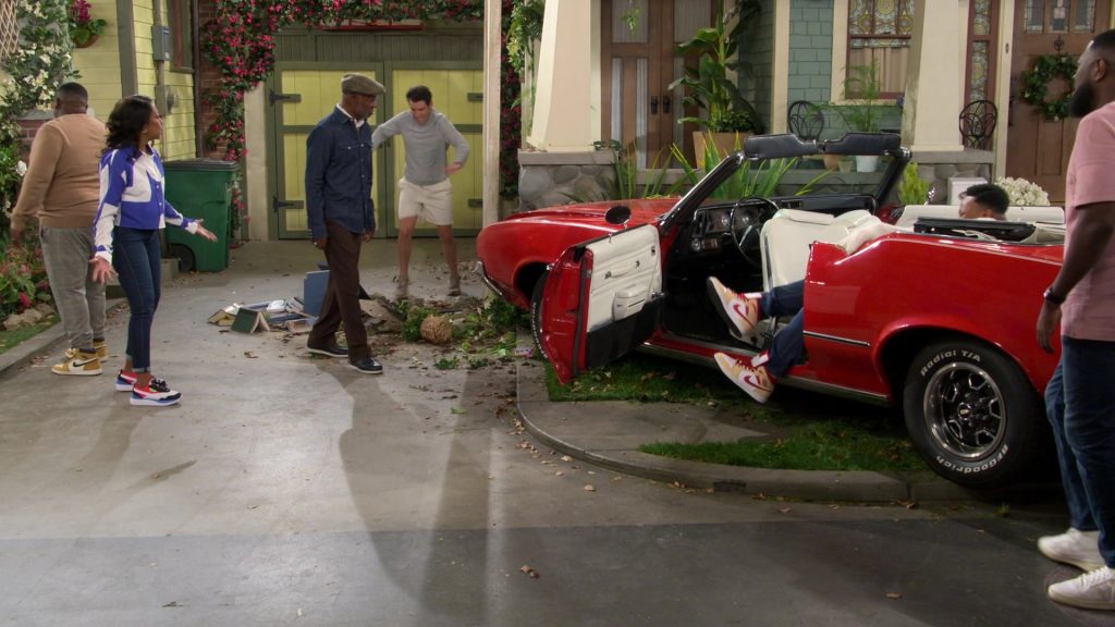 Nike and Puma Shoes in The Neighborhood S07E07 “Welcome to the Wicked Stepmother” (2024) (Image 8)
