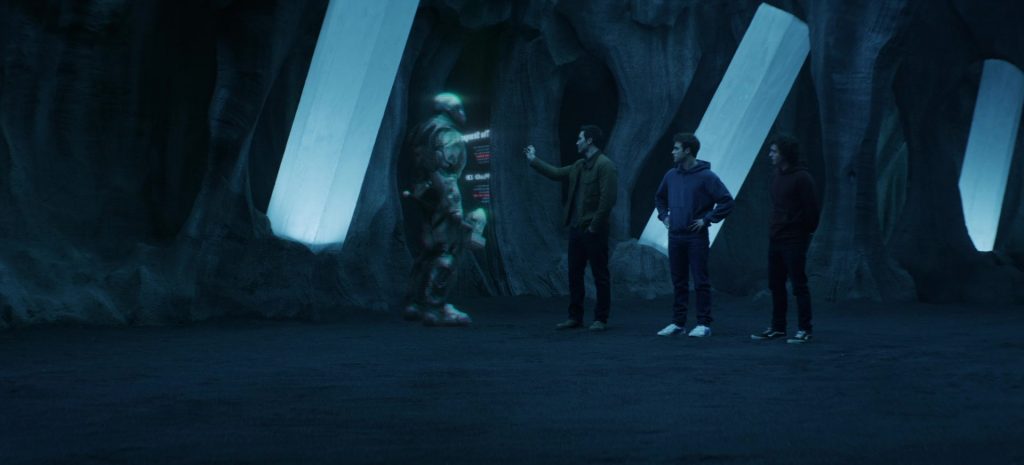Nike and Vans Shoes in Superman and Lois S04E09 “To Live and Die Again” (2024) (Image 3)