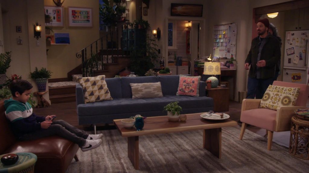 Nintendo Switch and Nike Shoes in Lopez vs Lopez S03E11 “Lopez vs Memories” (2025) (Image 1)