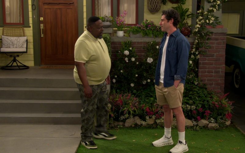 ON Shoes in The Neighborhood S08E19 “Welcome to Kalamazoo” (2026) (Image 1)