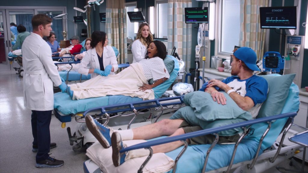ON Sneakers in Grey's Anatomy S20E02 “Keep the Family Close” (2024) (Image 1)
