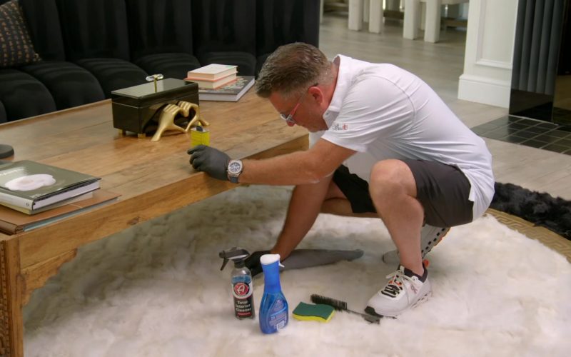 ON Sneakers in The Real Housewives of Rhode Island S01E01 “Welcome to Rhode Island” (2026) (Image 1)