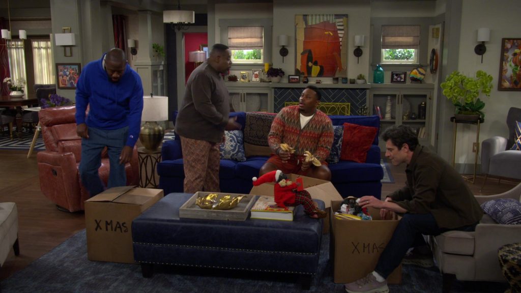 On Cloudaway 2 sneakers in The Neighborhood S08E08 “Welcome to Secrets and Santa” (2025) (Image 2)