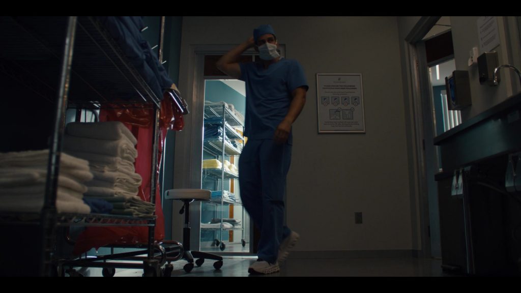 On Cloudmonster running shoes in Doc S02E08 “He Loved You” (2025) (Image 2)