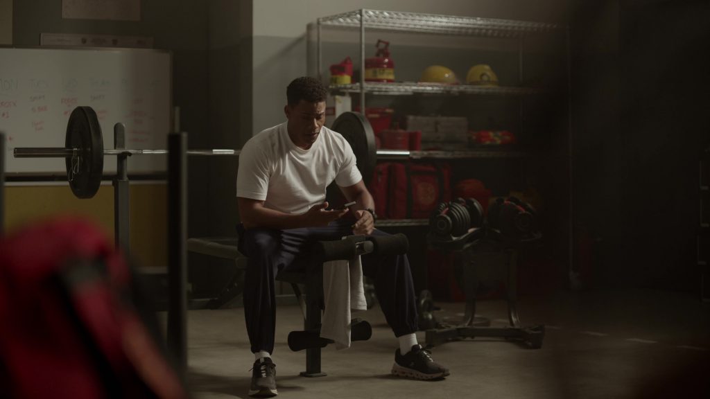 On Men's Sneakers in Fire Country S01E06 “Like Old Times” (2022) (Image 1)