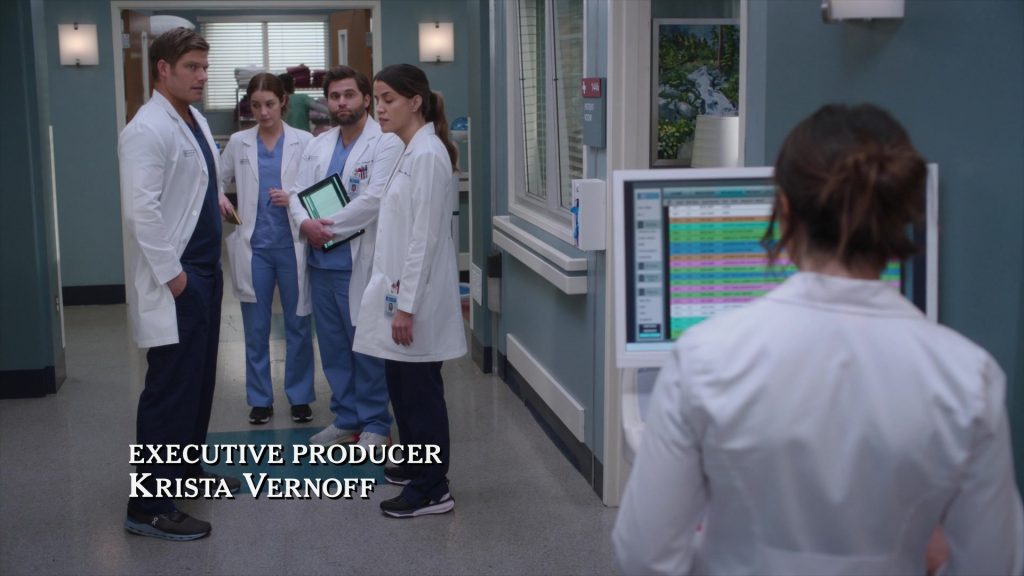 On Sneakers in Grey's Anatomy S20E06 “The Marathon Continues” (2024) (Image 3)
