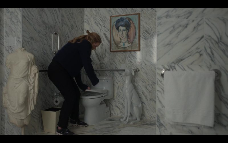 On Sneakers in Life & Beth S02E06 “The Work” (2024) (Image 1)