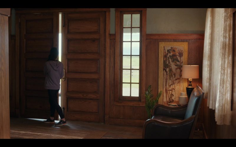 On Women's Shoes of Nikki Rodriguez as Jackie Howard in My Life with the Walter Boys S01E03 “The Cole Effect” (2023) (Image 1)