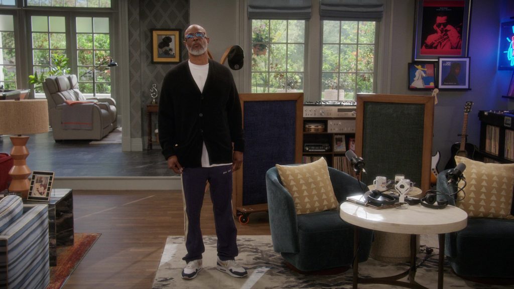 Palm Angels Pants and Nike Shoes in Poppa's House S01E07 “Brokeback” (2024) (Image 1)