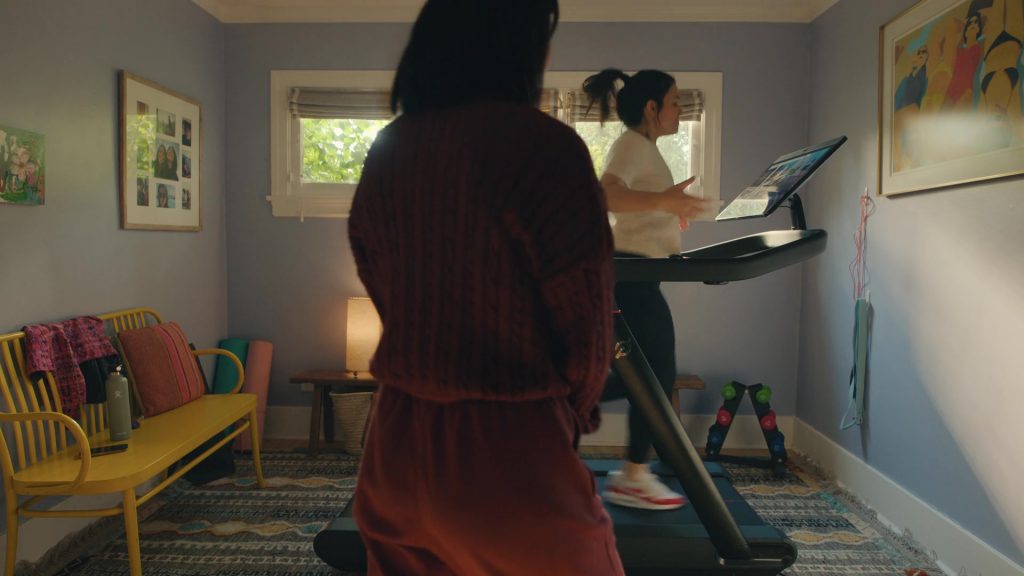 Peloton Treadmill, Nike Shoes and Hydro Flask in No Good Deed S01E03 “Letters of Intent” (2024) (Image 2)