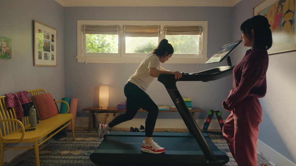 Peloton Treadmill, Nike Shoes and Hydro Flask in No Good Deed S01E03 “Letters of Intent” (2024) (Image 3)