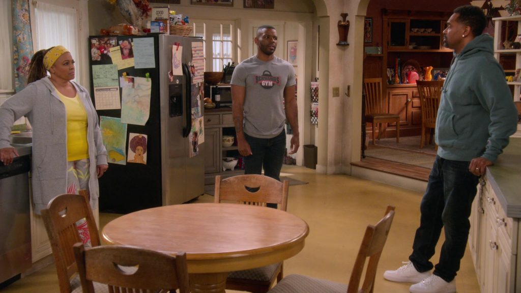Pop-Tarts and UTZ Snacks, Nike Sneakers in The Upshaws S06E06 “Who, Me” (2025) (Image 3)