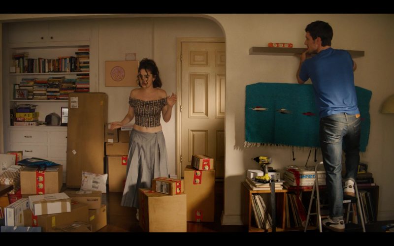 Puma (1) Shoes in I Love LA S01E07 “Divas Down” (2025) (Image 1)