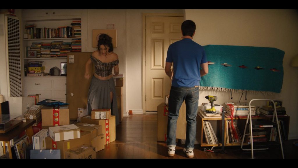 Puma (1) Shoes in I Love LA S01E07 “Divas Down” (2025) (Image 3)