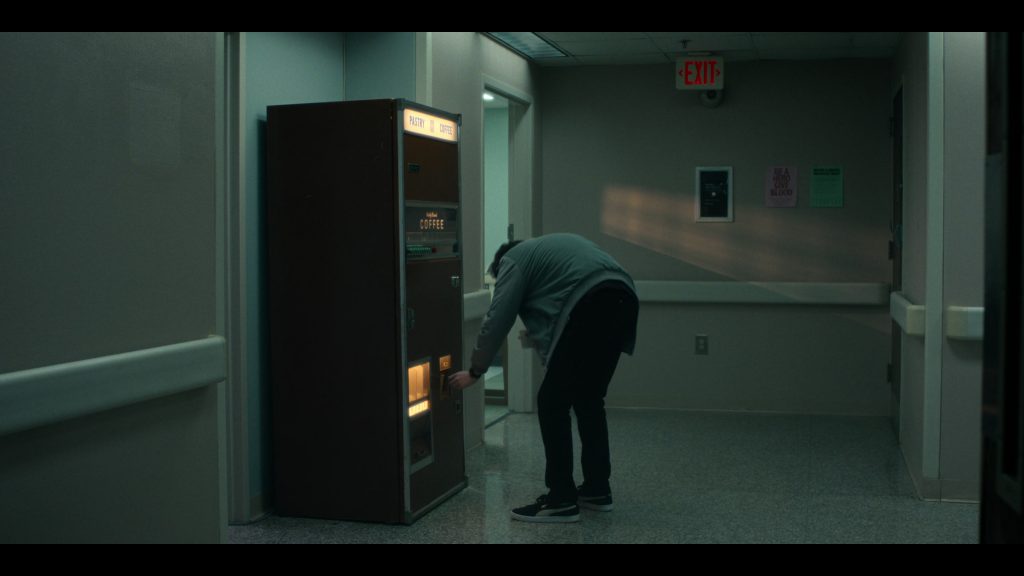 Puma (1) Sneakers in Stranger Things S05E02 “Chapter Two – The Vanishing of” (2025) (Image 1)