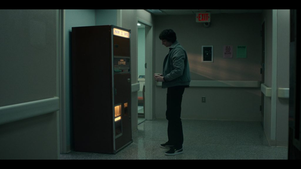 Puma (1) Sneakers in Stranger Things S05E02 “Chapter Two – The Vanishing of” (2025) (Image 4)