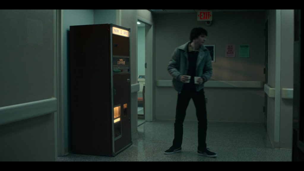 Puma (1) Sneakers in Stranger Things S05E02 “Chapter Two – The Vanishing of” (2025) (Image 5)