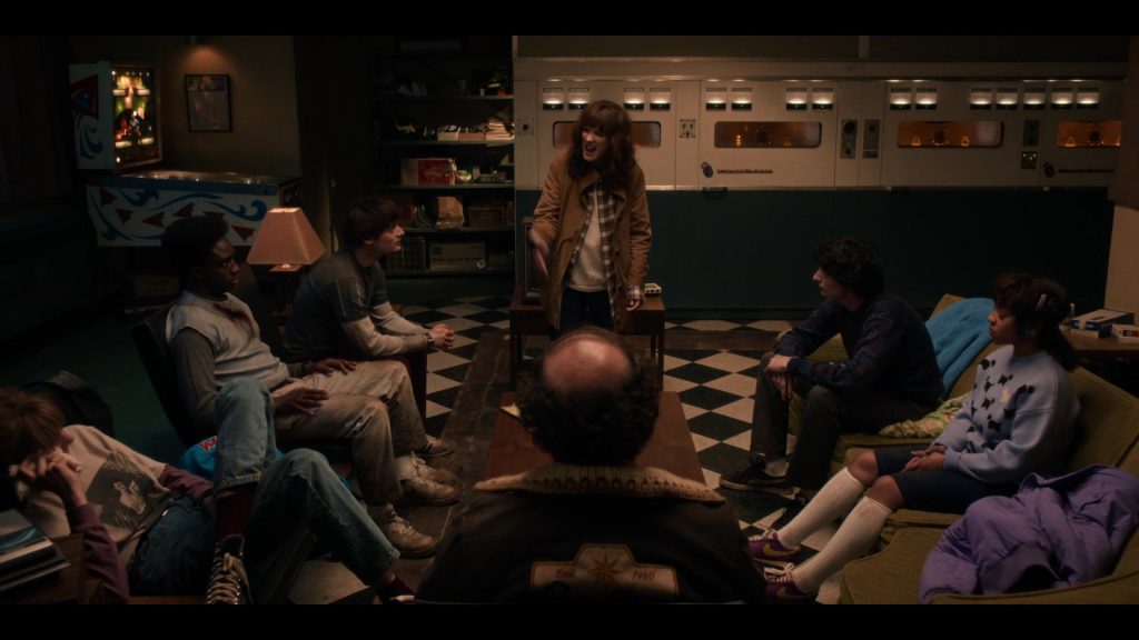 Puma (2) Shoes in Stranger Things S05E05 “Chapter Five – Shock Jock” (2025) (Image 6)