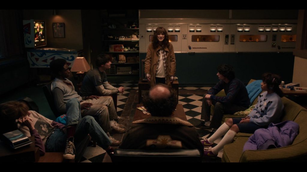 Puma (2) Shoes in Stranger Things S05E05 “Chapter Five – Shock Jock” (2025) (Image 8)