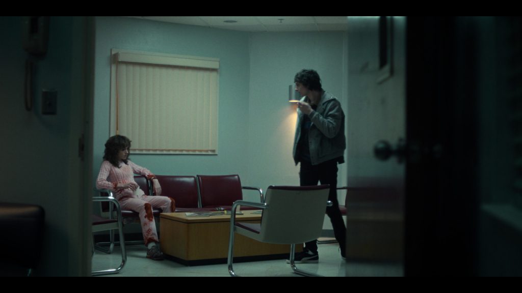 Puma (2) Sneakers in Stranger Things S05E02 “Chapter Two – The Vanishing of” (2025) (Image 1)