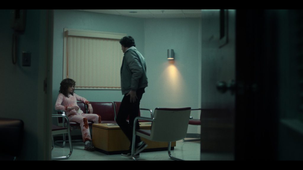 Puma (2) Sneakers in Stranger Things S05E02 “Chapter Two – The Vanishing of” (2025) (Image 3)