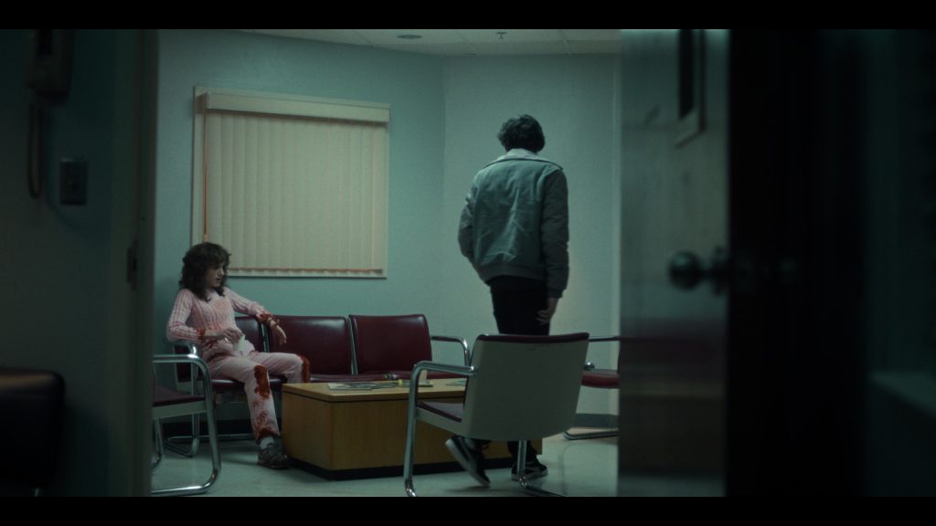 Puma (2) Sneakers in Stranger Things S05E02 “Chapter Two – The Vanishing of” (2025) (Image 5)