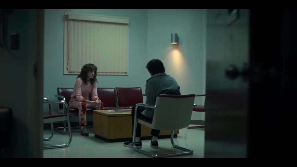 Puma (2) Sneakers in Stranger Things S05E02 “Chapter Two – The Vanishing of” (2025) (Image 9)