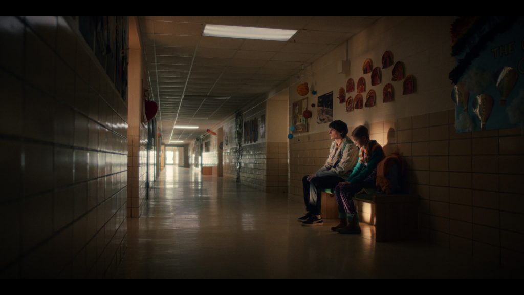 Puma (3) Sneakers in Stranger Things S05E01 “Chapter One – The Crawl” (2025) (Image 3)