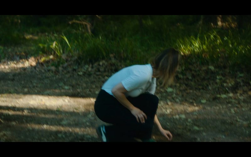 Puma (4) Sneakers in Vanished S01E01 “Rosefinch” (2026) (Image 1)