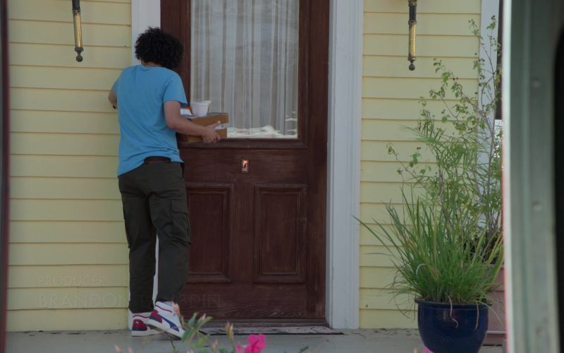 Puma Ralph Sampson Sneakers of Aleyse Shannon as Breanna Casey in Leverage - Redemption S01E11 “The Jackal Job” (2021) (Image 1)