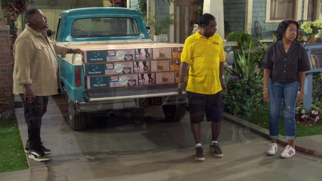 Puma (Scene 2) Rebound Layup Sneakers in The Neighborhood S08E04 “Welcome to Family Value” (2025) (Image 13)
