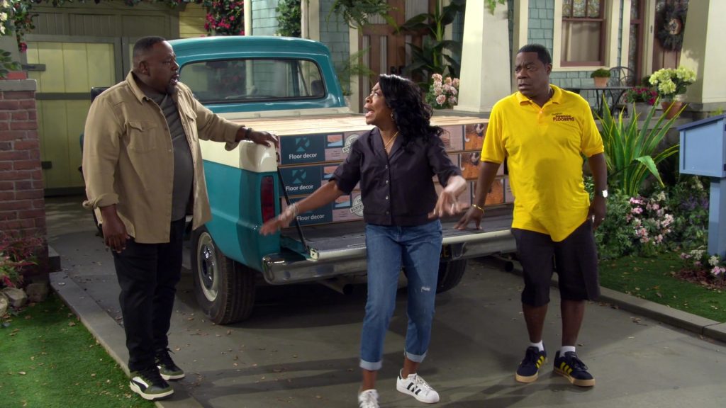 Puma (Scene 2) Rebound Layup Sneakers in The Neighborhood S08E04 “Welcome to Family Value” (2025) (Image 8)
