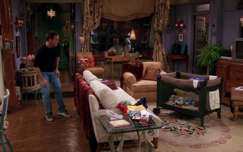 Puma Shoes Worn by Matthew Perry (Chandler Bing) in Friends Season 9 Episode 14 “The One With the Blind Dates” (2003) — (Image 1)
