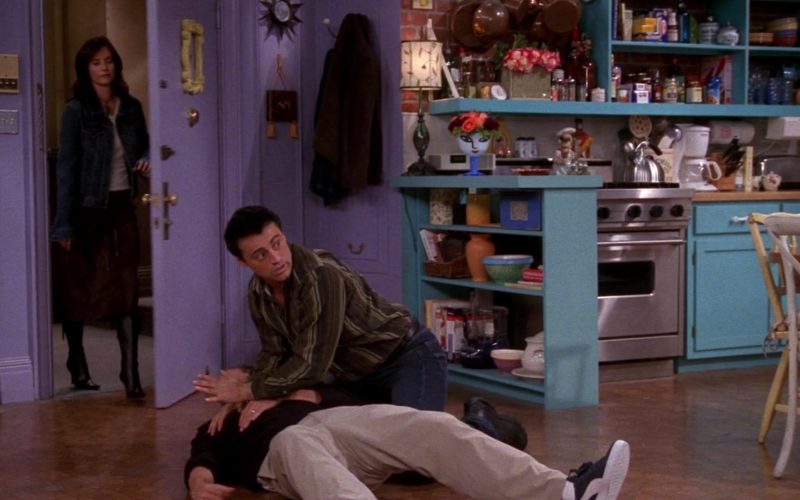 Puma Shoes Worn by Matthew Perry (Chandler Bing) in Friends Season 9 Episode 7 “The One with Ross's Inappropriate Song” (2002) (Image 1)