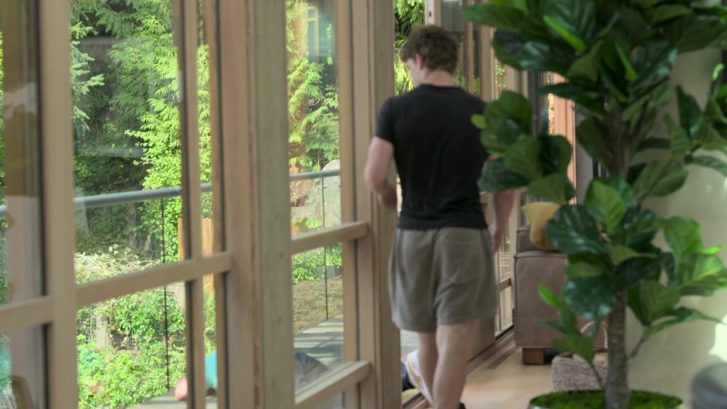 Puma Shoes in Fear Factor House Of Fear S01E04 “The Main Drag” (2026) (Image 11)