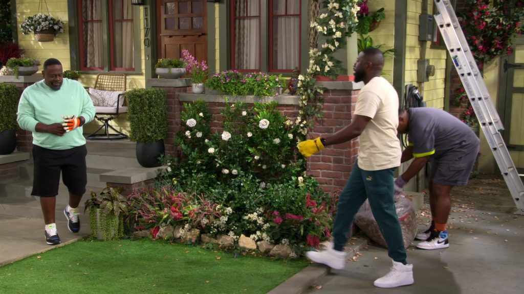 Puma Shoes in The Neighborhood S08E12 “Welcome to Murder at Sea” (2026) (Image 14)