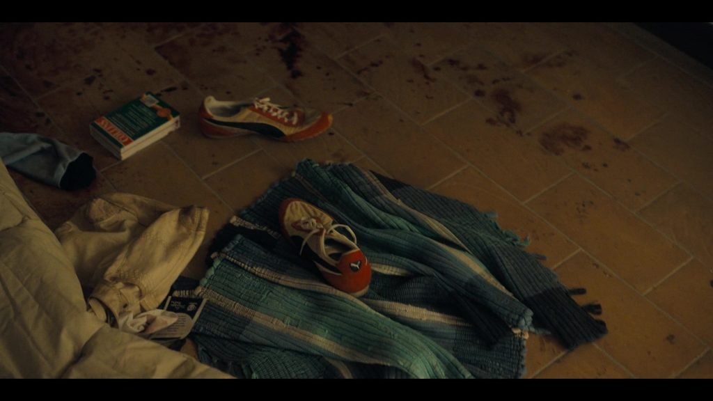 Puma Shoes in The Twisted Tale of Amanda Knox S01E02 “Ci vediamo più tardi” (2025) (Image 1)