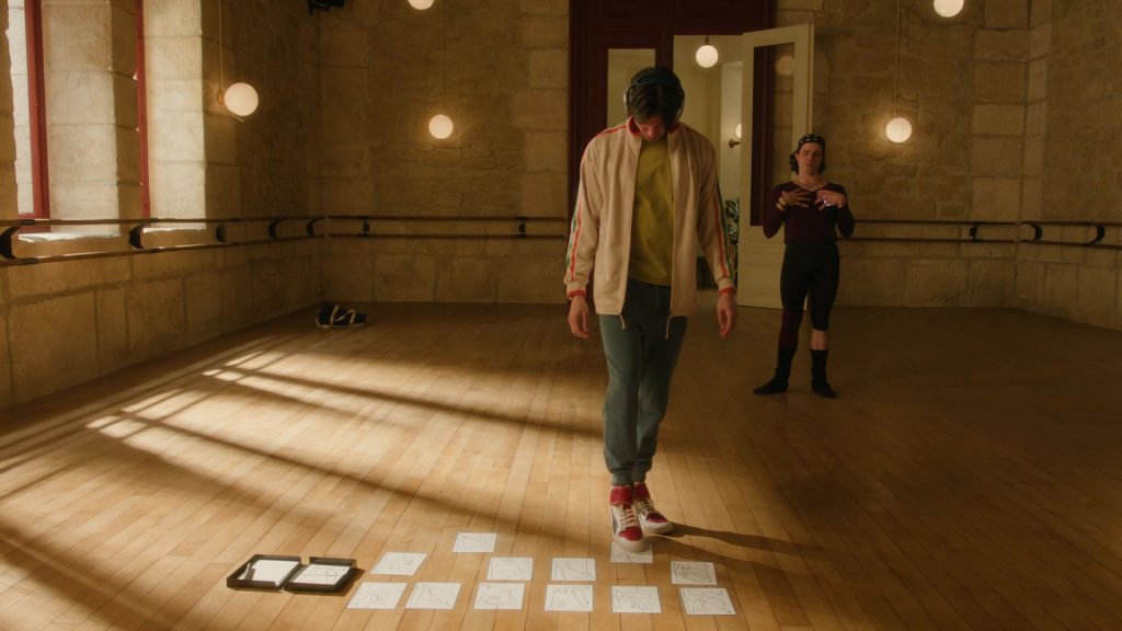Puma Sneakers (Scene 1) in Etoile S01E04 “The Hiccup” (2025) (Image 4)