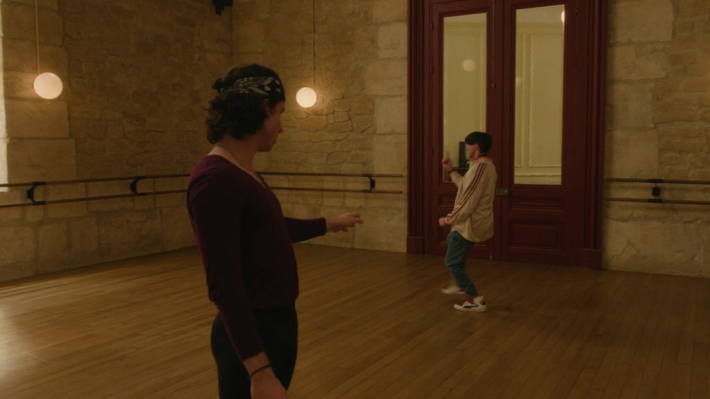 Puma Sneakers (Scene 2) in Etoile S01E04 “The Hiccup” (2025) (Image 3)