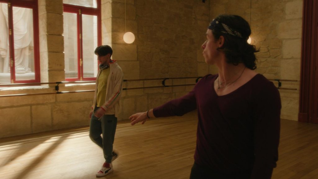 Puma Sneakers (Scene 2) in Etoile S01E04 “The Hiccup” (2025) (Image 6)