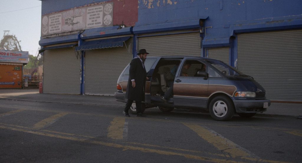 Puma Sneakers (Scene 22) in Caught Stealing (2025) (Image 17)